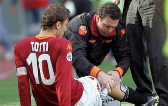 Totti rottura crociato